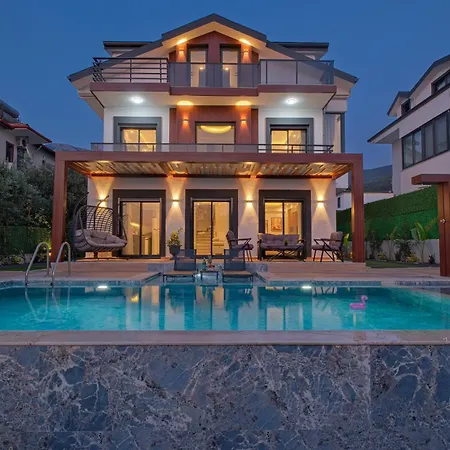 Casa Lykia - With Pool & Sea Nearby וילה