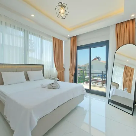 Casa Lykia - With Pool & Sea Nearby Vilă