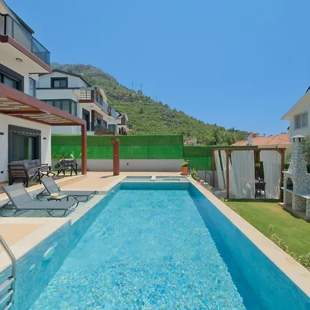 Casa Lykia - With Pool & Sea Nearby 빌라 *