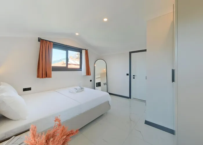 ヴィラ Casa Lykia - With Pool & Sea Nearby フェティエ