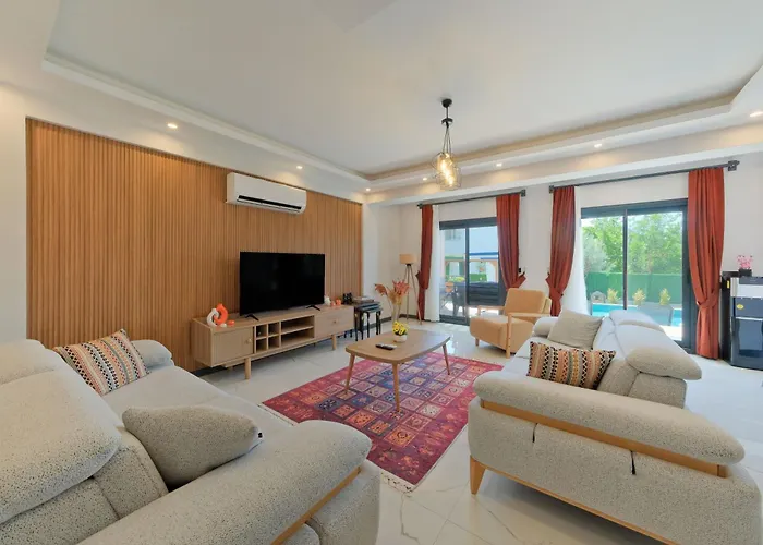 Casa Lykia - With Pool & Sea Nearby Vilă