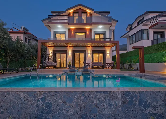 Casa Lykia - With Pool & Sea Nearby ヴィラ