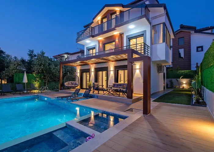 ヴィラ Casa Lykia - With Pool & Sea Nearby フェティエ