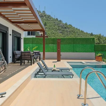 Casa Lykia - With Pool & Sea Nearby 别墅